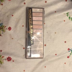Rimmel London Makeup - Magnifying blush Edition Rimmel London Makeup - Magnifying blush Edition